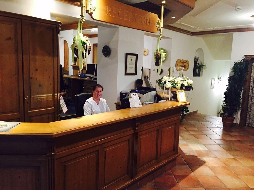 Hotel St. Hubertushof Целль-ам-Зе Экстерьер фото